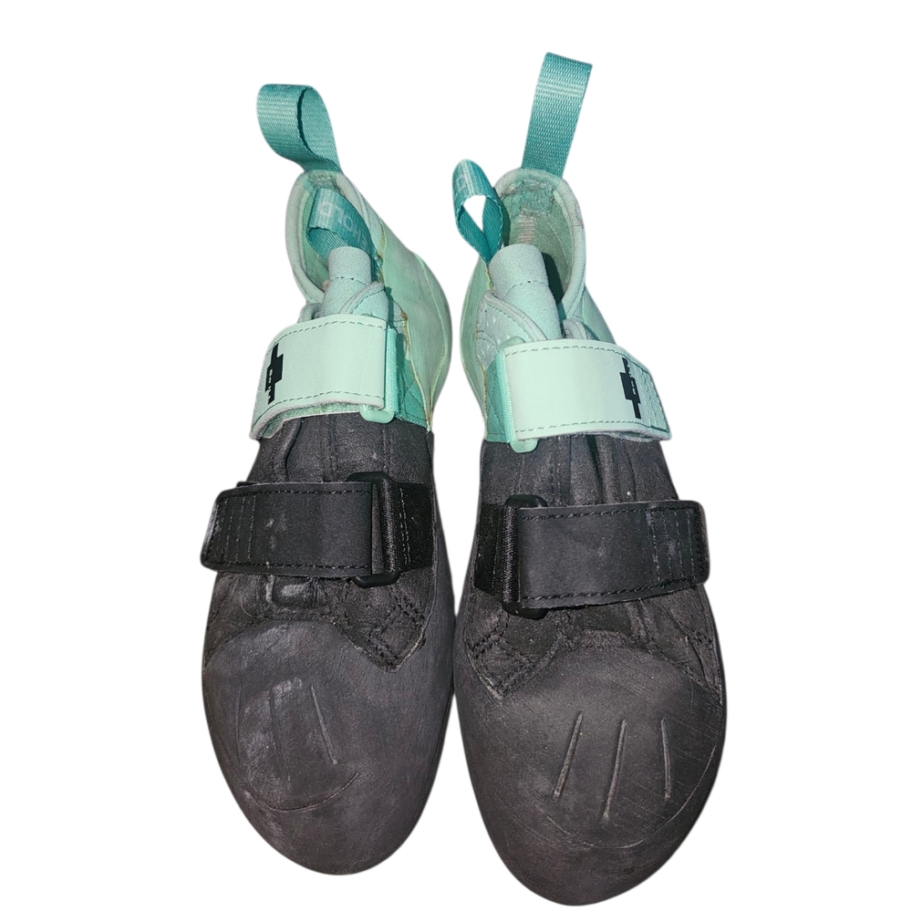 💖🔽So Ill Mint and Black Climbing Shoes